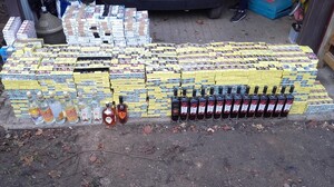 ujawnione nielegalne papierosy i alkohol