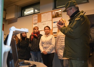 Delegacja z Azerbejdżanu na przejściu granicznym w Bezledach