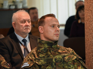 Komendant Warmińsko-Mazurskiego Oddziału Straży Granicznej gen. bryg. SG Daniel Wojtaszkiewicz podczas spotkania na terenie drogowego przejścia granicznego w Bezledach Komendant Warmińsko-Mazurskiego Oddziału Straży Granicznej gen. bryg. SG Daniel Wojtaszkiewicz podczas spotkania na terenie drogowego przejścia granicznego w Bezledach