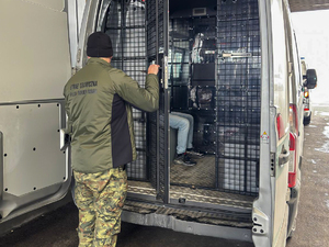 obywatel Ukrainy doprowadzany na przejście graniczne obywatel Ukrainy doprowadzany na przejście graniczne