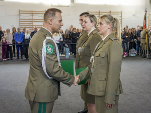 wręczenie aktów mianowania na stopień młodszego chorążego wręczenie aktów mianowania na stopień młodszego chorążego