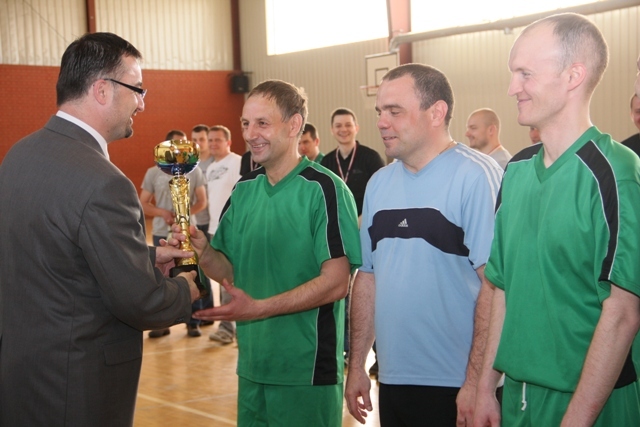 wmosg w formie icssg halowka