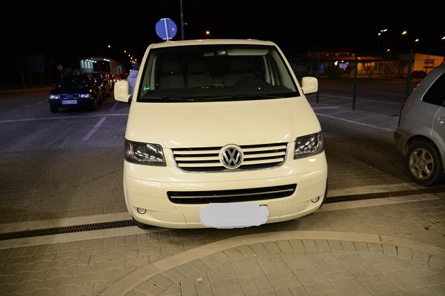 VW12