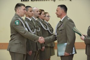 Wręczenie aktów mianowania na stopień kaprala 