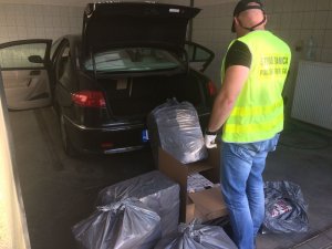 ujawnione papierosy z przemytu 