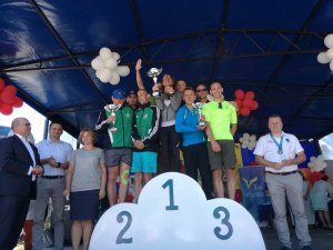 Funkcjonariusze z W-MOSG na podium 