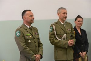 Pożegnanie oficera z mundurem 