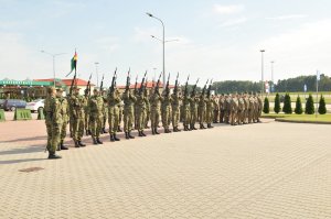 posadzenie dębów Pamięci Żołnierzy 1. Pułku Kawalerii Korpusu Ochrony Pogranicza. 