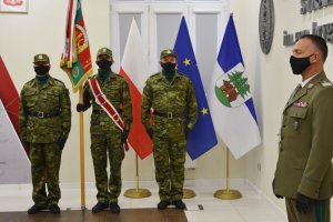 ślubowanie nowo przyjętych funkcjonariuszy SG 