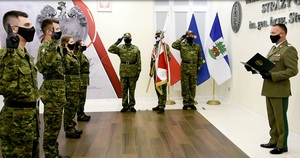 ślubowanie nowo przyjętych funkcjonariuszy SG 