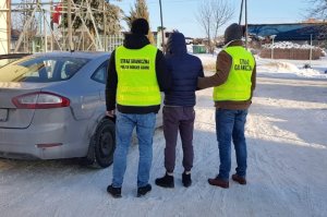 zatrzymanie jednego z członków grupy 