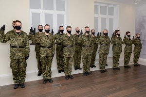 15-ka funkcjonariuszy przyjęta w szeregi W-MOSG, dzisiaj złożyła ślubowanie 