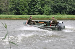 patrol SG na jeziorze Gołdap 
