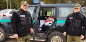 Gołdapscy funkcjonariusze SG ruszyli z zapasami na zimę 