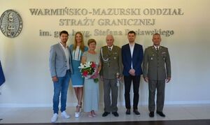 pożegnanie oficera z mundurem 
