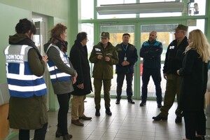 Funkcjonariusze z Frontexu z wizytą na drogowych przejściach granicznych 