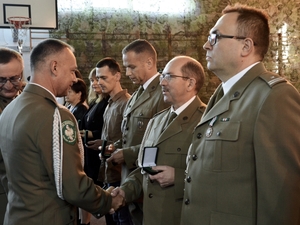 Medale, wyrożnienia, awanse z okazji Narodowego Święta Niepodległości 