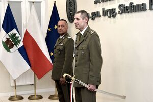 Pożegnanie oficera z mundurem 