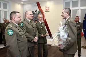 Pożegnanie oficera z mundurem 