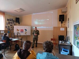 Targi pracy i spotkania z młodzieżą 