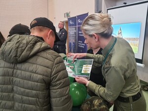 Targi pracy i spotkania z młodzieżą 