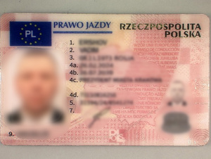 Sfałszowane prawo jazdy 