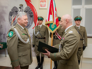 Pożegnanie oficera z mundurem 
