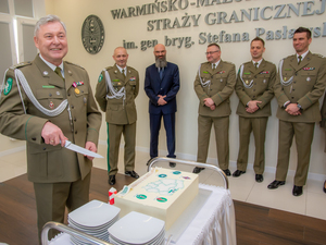 Pożegnanie oficera z mundurem 