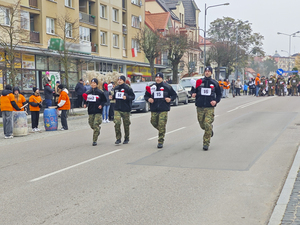 funkcjonariusze z Warmińsko-Mazurskiego Oddziału Straży Granicznej biorą udzial w przedsięwzięciach sportowych z okazji Święta Niepodległości 