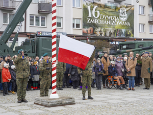 podniesienie flagi państwowej 