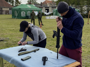 funkcjonariusze walczą o tytuł "Najlepsi w W-MOSG" funkcjonariusze walczą o tytuł &quot;Najlepsi w W-MOSG&quot;