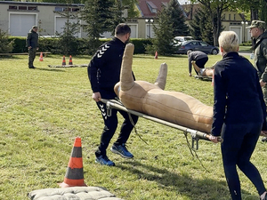 funkcjonariusze walczą o tytuł "Najlepsi w W-MOSG" funkcjonariusze walczą o tytuł &quot;Najlepsi w W-MOSG&quot;