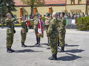 ślubowanie funkcjonariuszy przyjmuje Komendant Warmińsko-Mazurskiego Oddziału Straży Granicznej płk SG Daniel Wojtaszkiewicz ślubowanie funkcjonariuszy przyjmuje Komendant Warmińsko-Mazurskiego Oddziału Straży Granicznej płk SG Daniel Wojtaszkiewicz