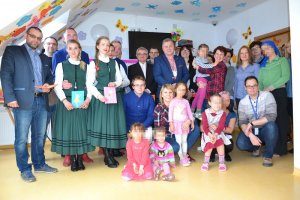 Pamiątkowe zdjęcie uczestników 