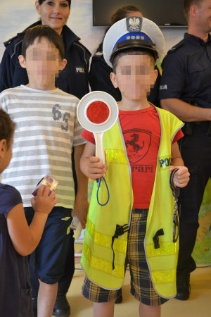Wizyta funkcjonariuszy Policji w kętrzyńskim ośrodku dla cudzoziemców 